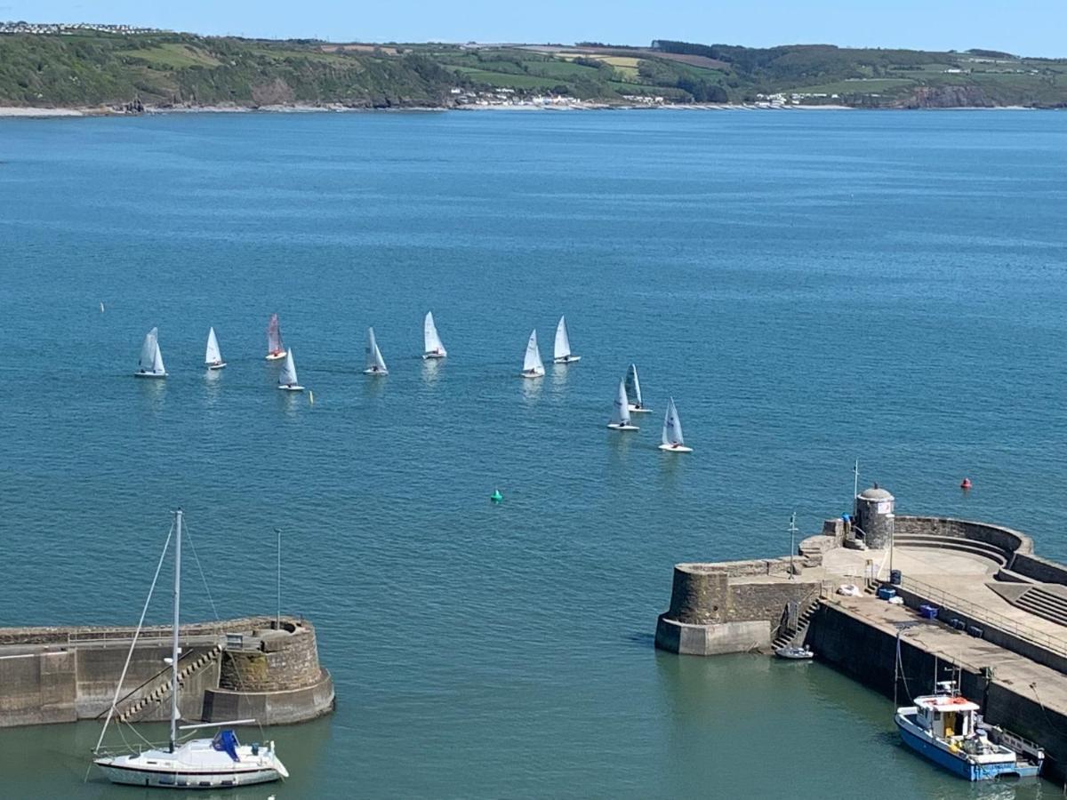 Beach House With Sea Views Over Saundersfoot Bay エクステリア 写真